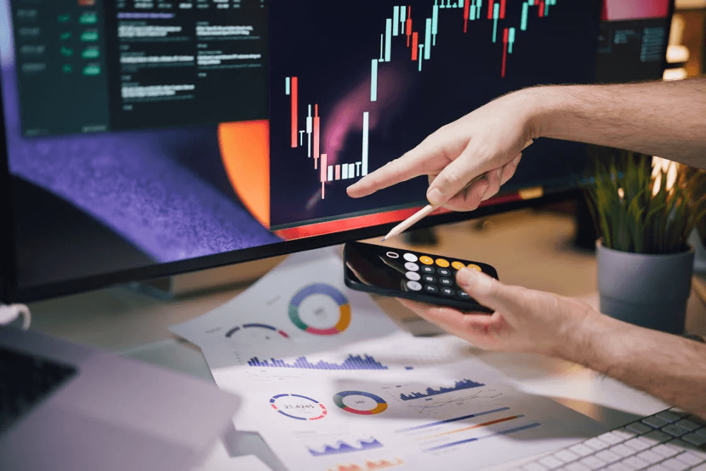 加密专家旗2 Altcoins在市场势头中作为下跌购买机会