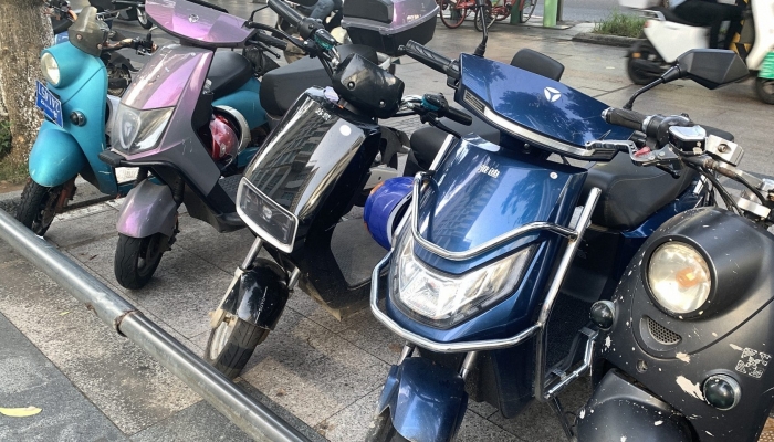 10分钟扣费236元 女子遭遇电瓶车刺客