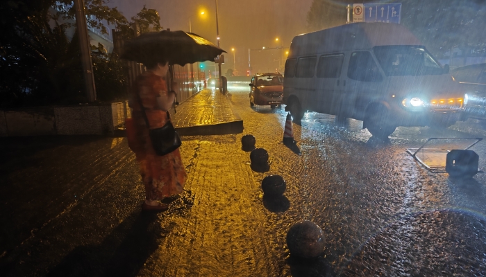 台风“桦加沙”携风雨袭闽 福建强降雨时段需警惕次生灾害